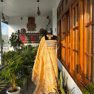 Pure Toss Silk (Handwoven)